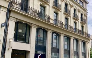Press articles: DUGUE installs LE GRAND BAZAR in Nantes